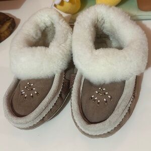 Laurentian Chief Canada Beaded Fur Moccasin Slippers